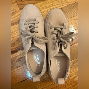 Seychelles Sneakers Size 8.5, NWOT